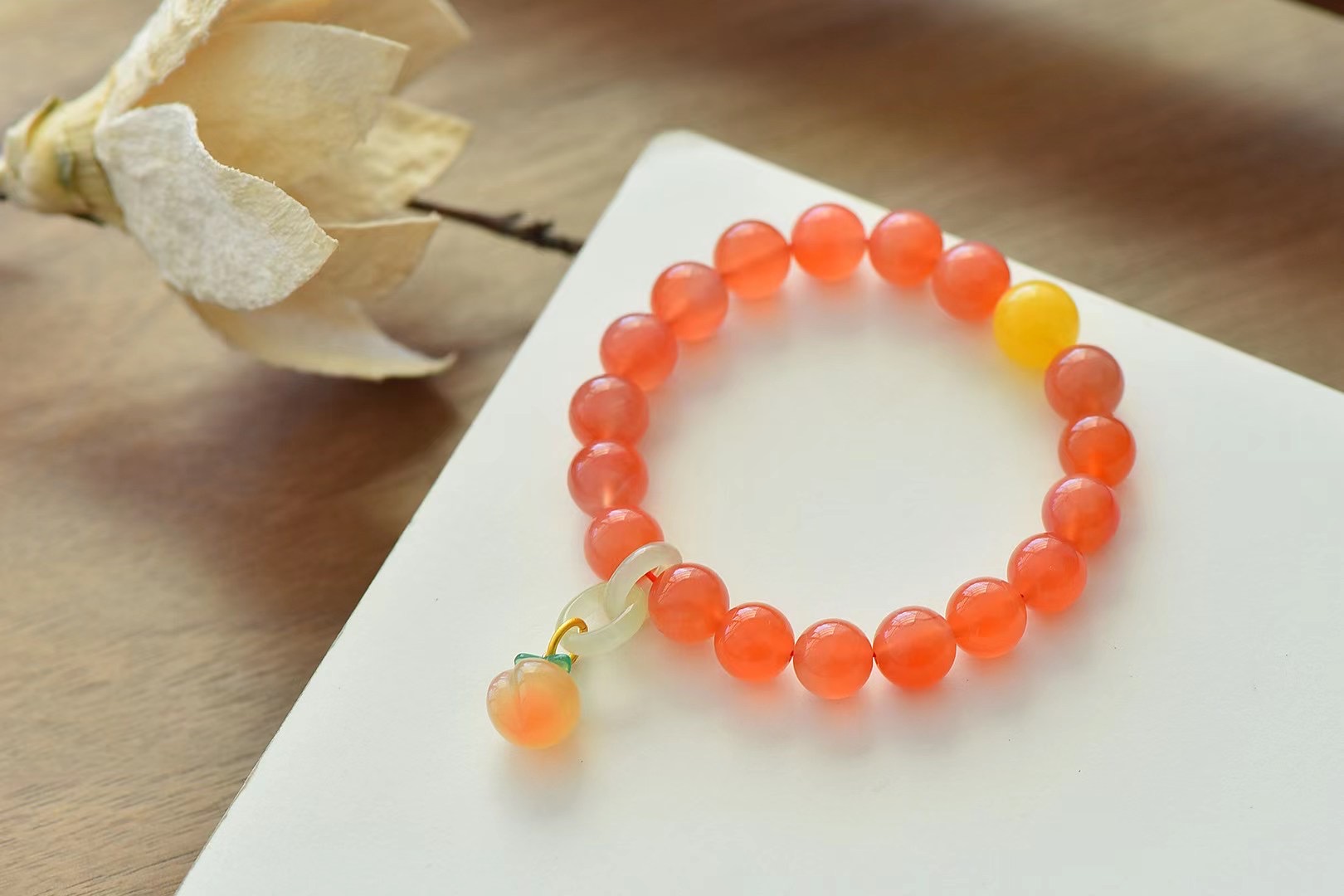 原创盐源玛瑙桃桃手链