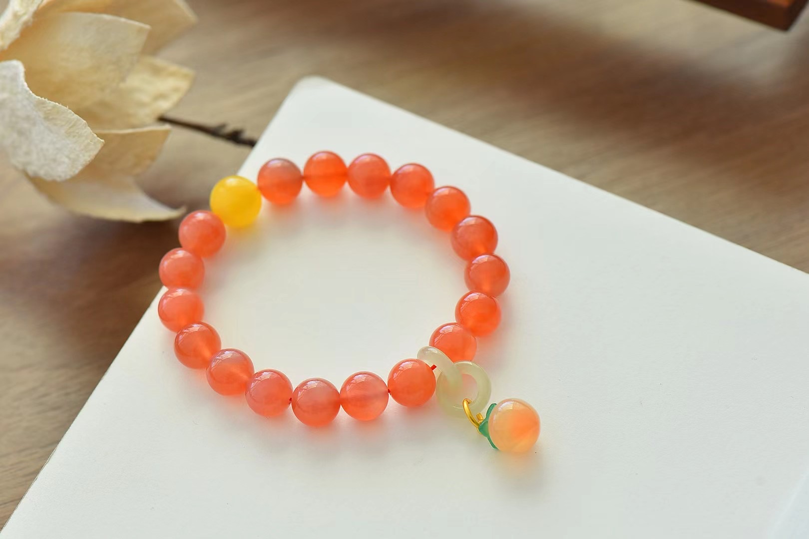 原创盐源玛瑙桃桃手链