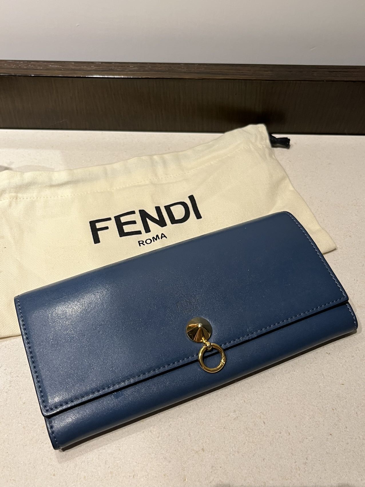 Fendi长形钱包