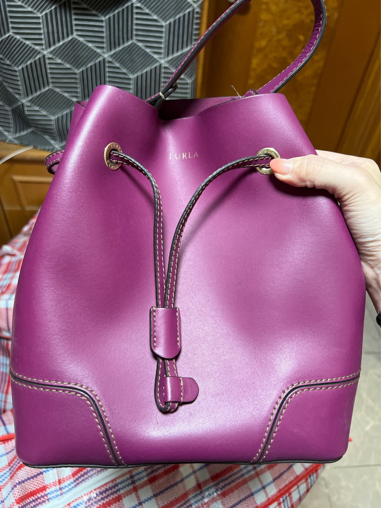 FURLA女士玫紅色包包