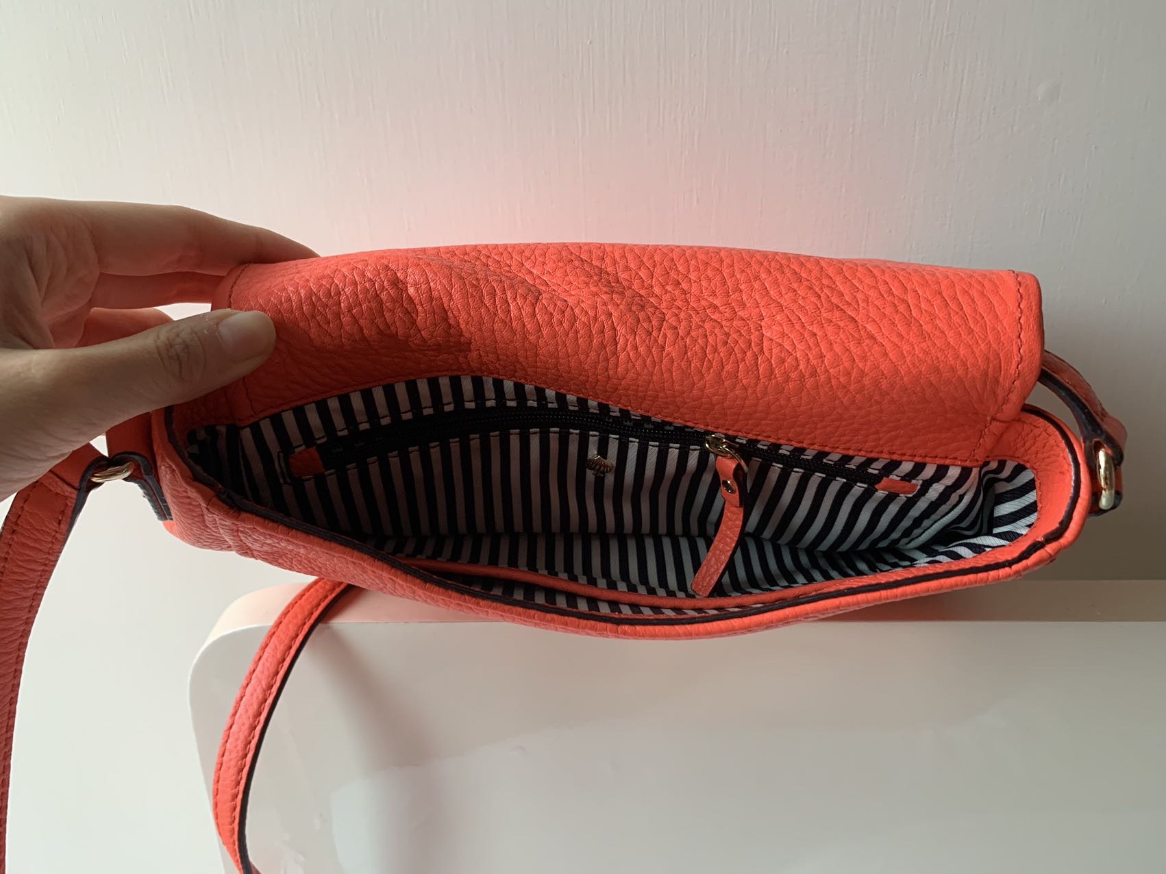 小羊皮Kate Spade跨包