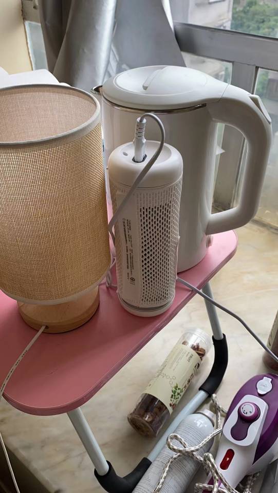 低价清熨斗水壶电吹风台灯等日用品