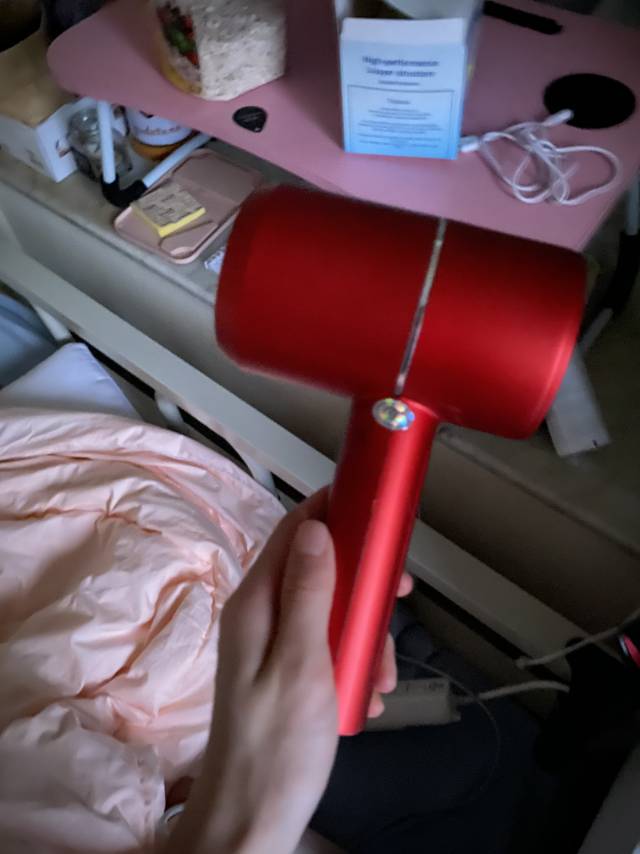 低价清熨斗水壶电吹风台灯等日用品