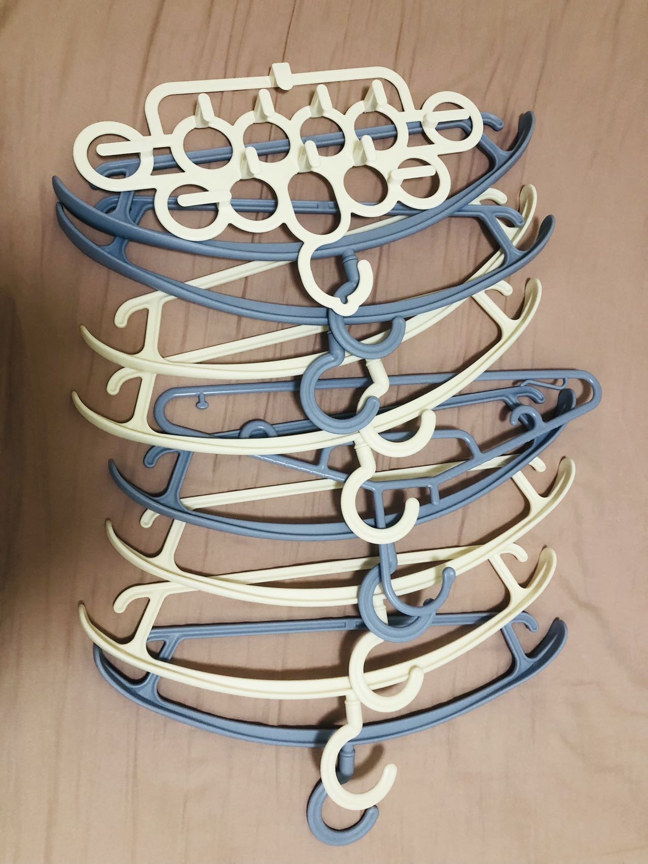 高质量塑料衣架10个