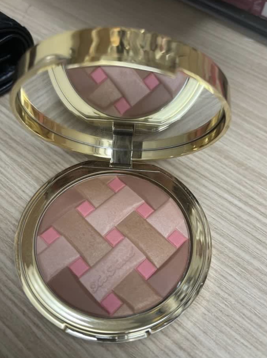 Too faced 修容胭脂光影盘