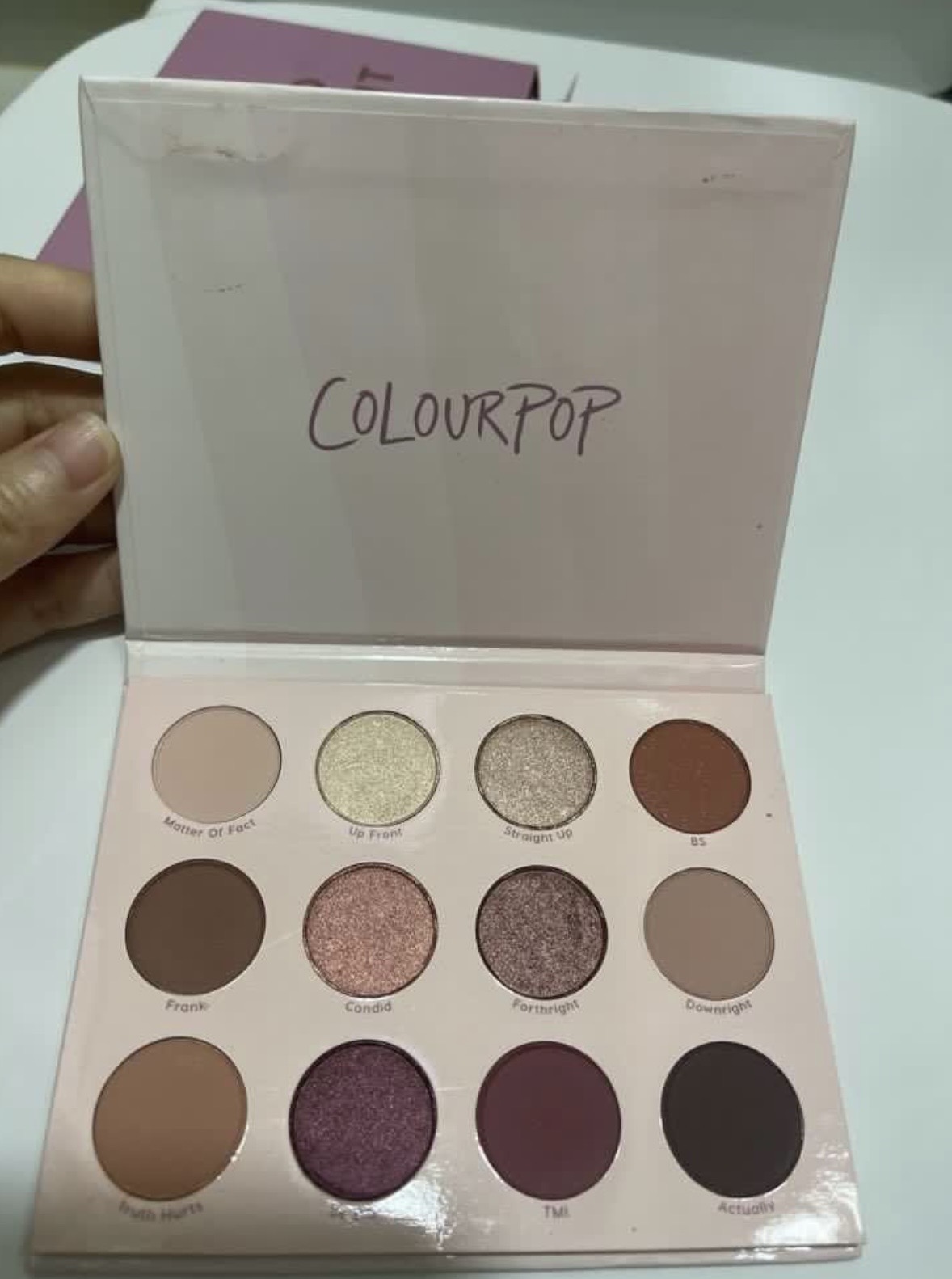 Colourpop眼影盘
