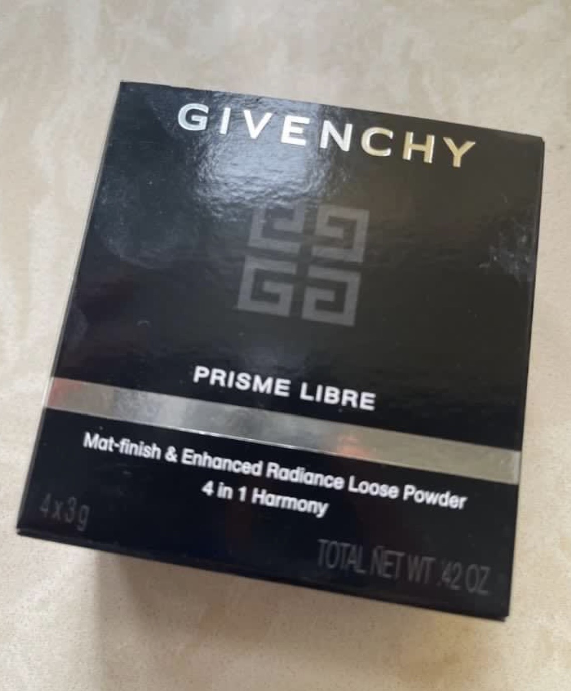 纪梵希散粉一号色