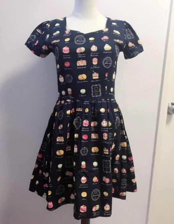 法式設計 法式甜品 連身裙 dress (SIZE S-M)