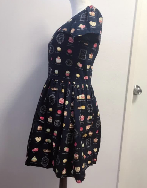 法式設計 法式甜品 連身裙 dress (SIZE S-M)