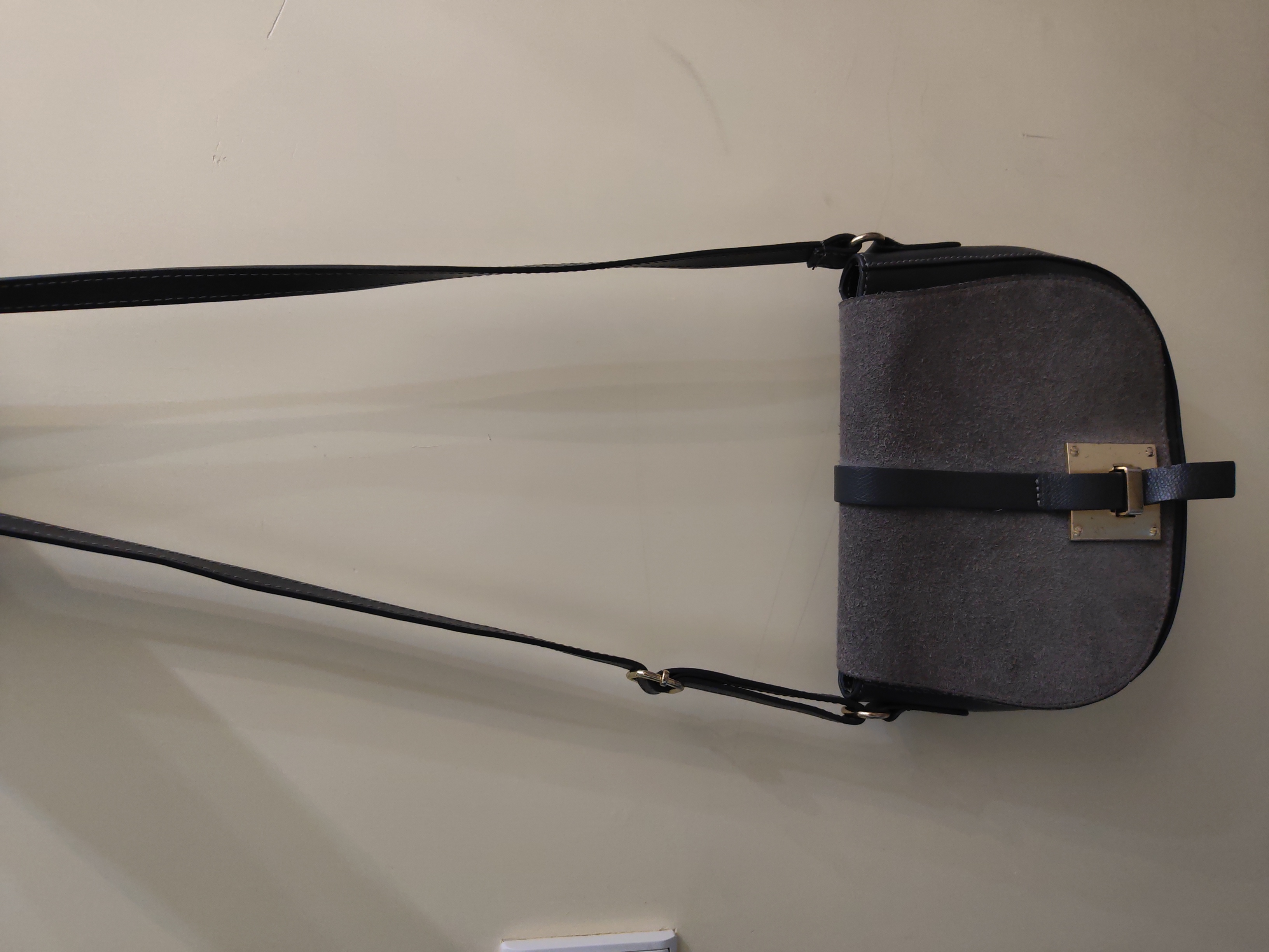 全牛皮单肩背包