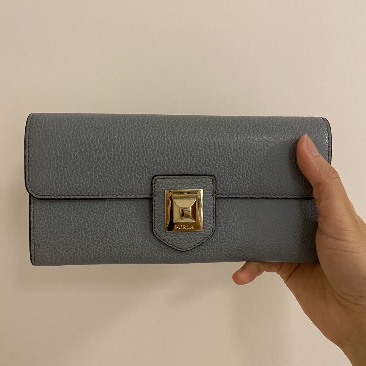 furla钱包