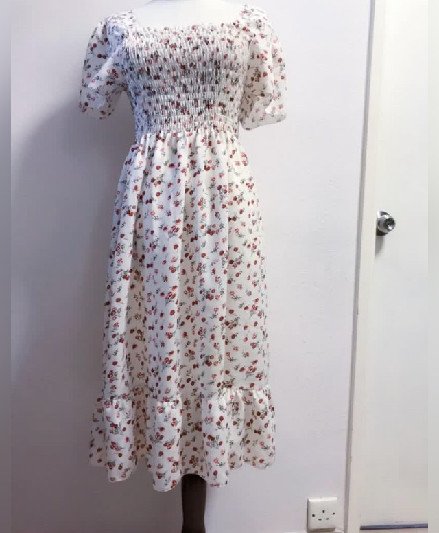 [全新韓國製造] 法式方領裹胸修腰碎花連身裙 (SIZE M-L)