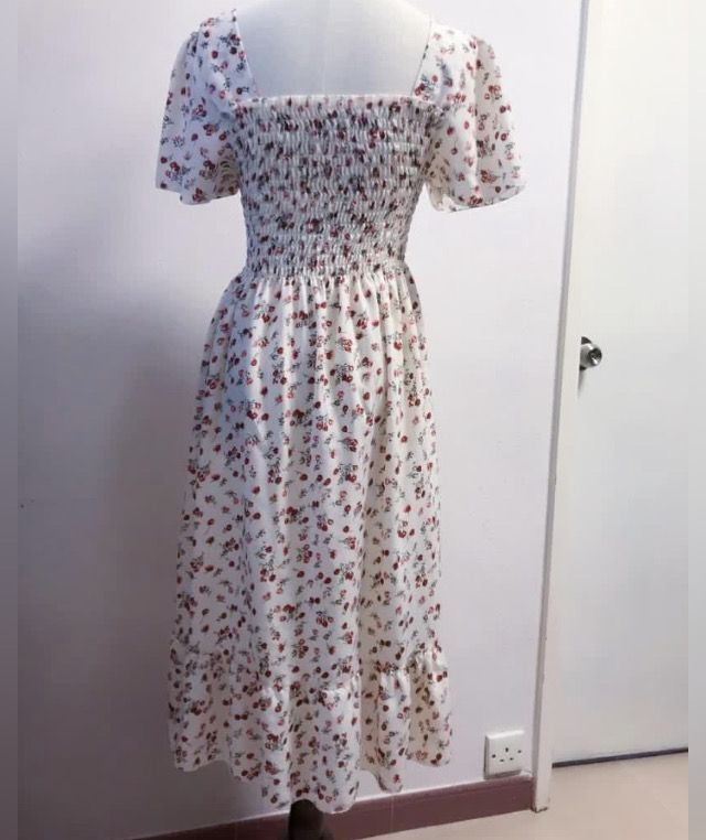 [全新韓國製造] 法式方領裹胸修腰碎花連身裙 (SIZE M-L)