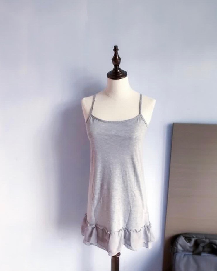 Fortune Cookies 莫代爾灰色背心連身裙 (SIZE S-M)