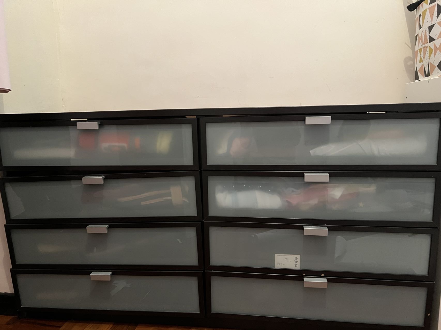 八斗柜和伸缩餐书桌