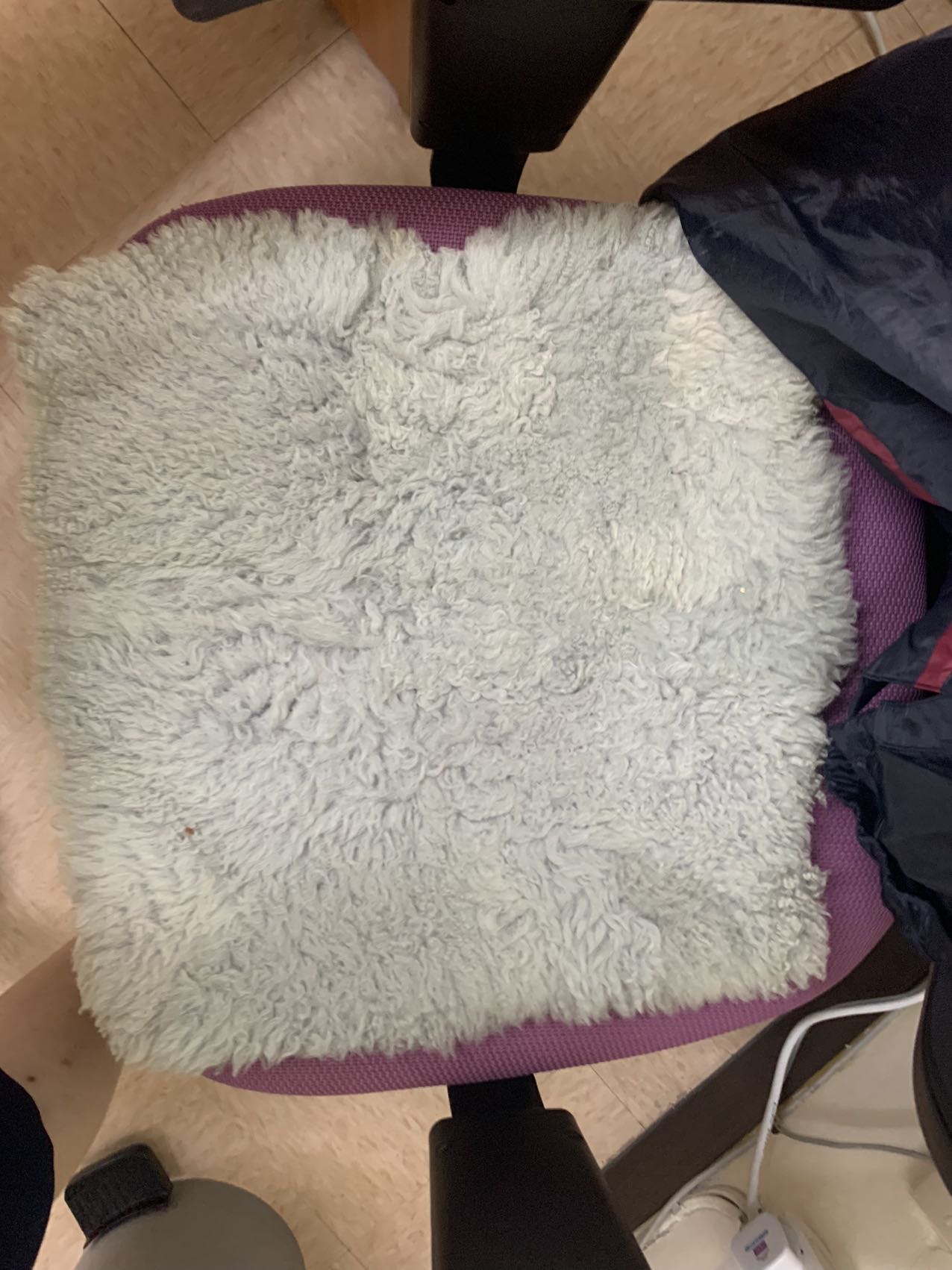 灰色ins 毛絨坐墊