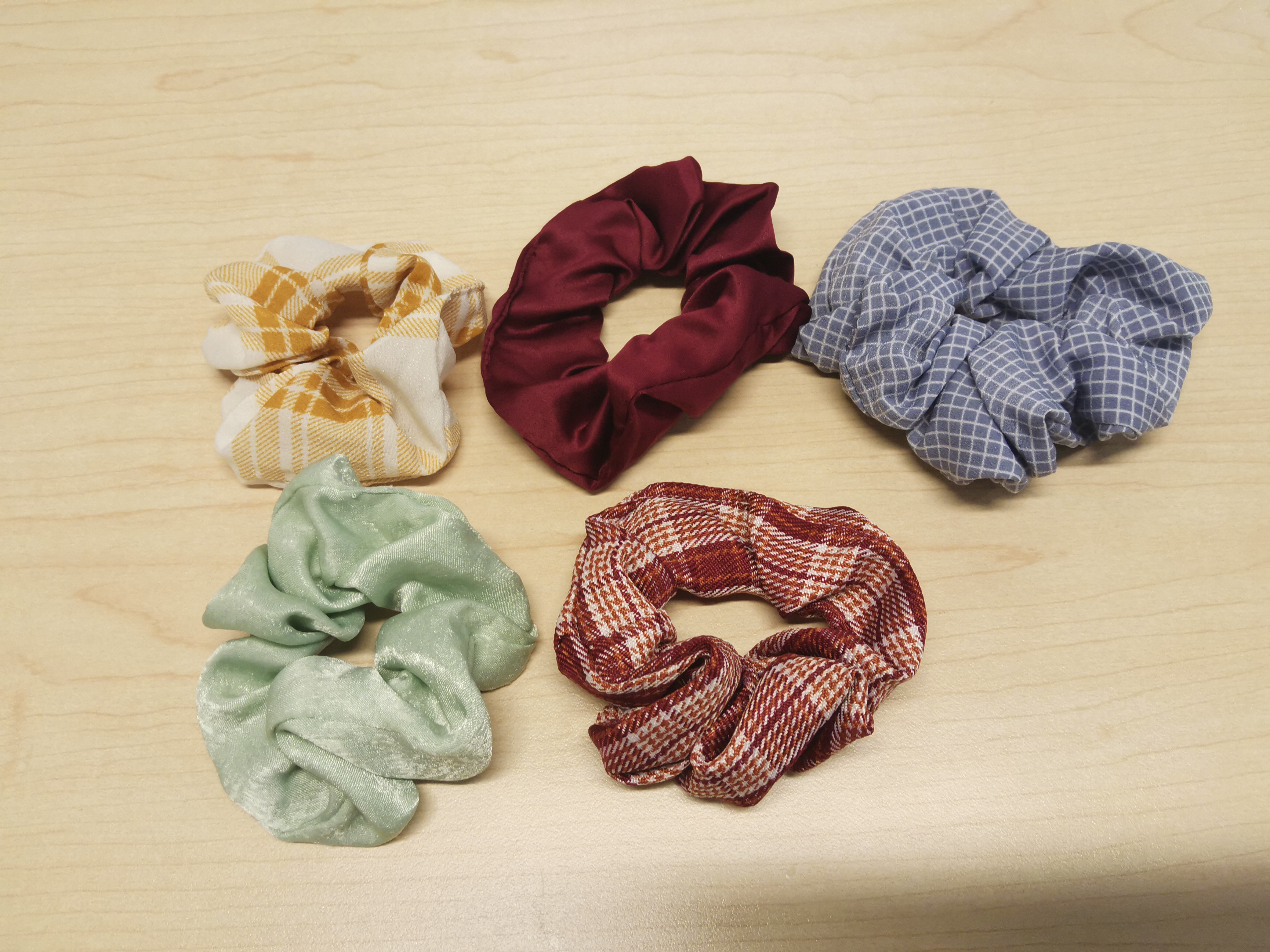 布艺发圈，赠送3个黑色发圈