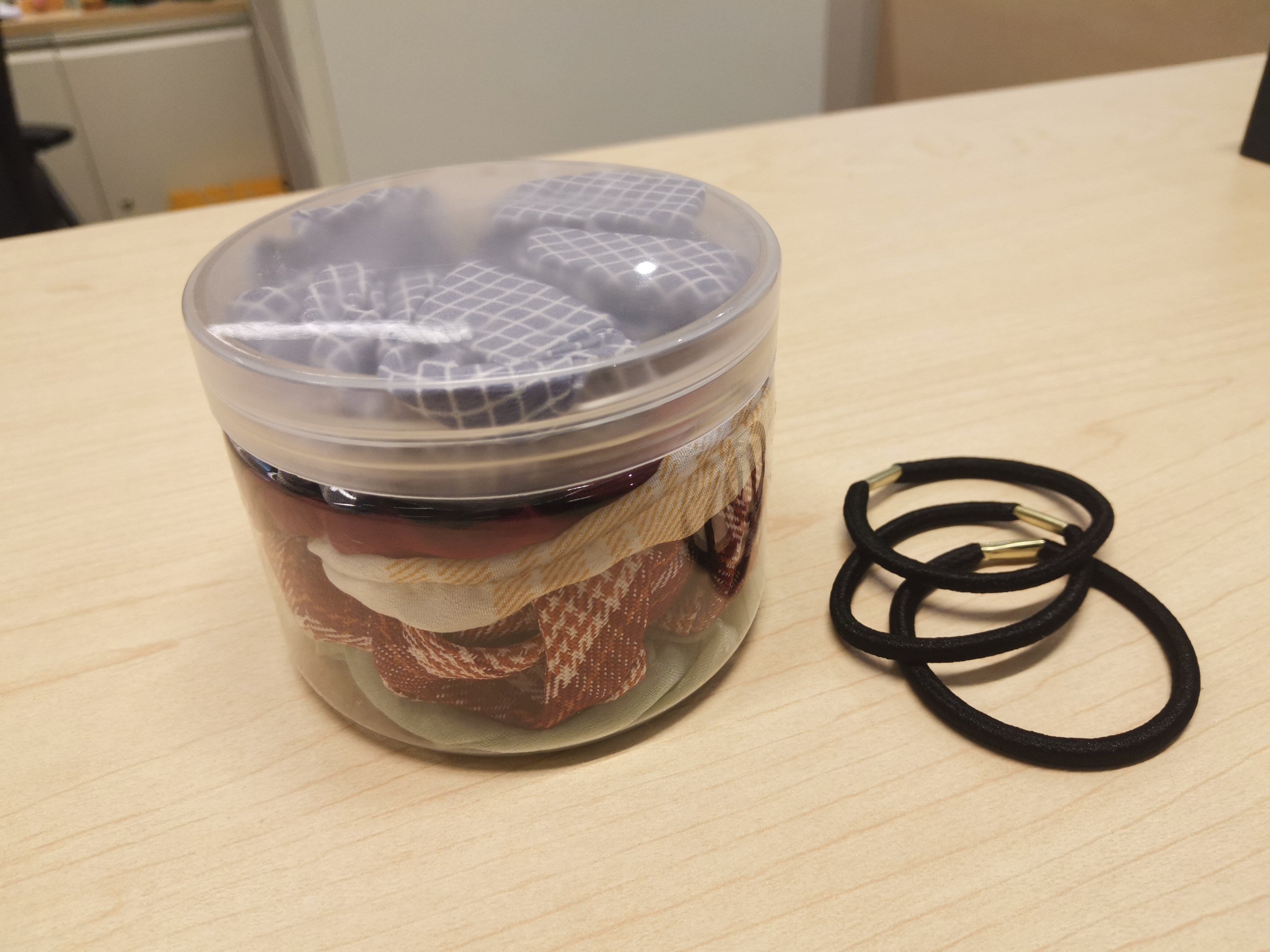 布艺发圈，赠送3个黑色发圈