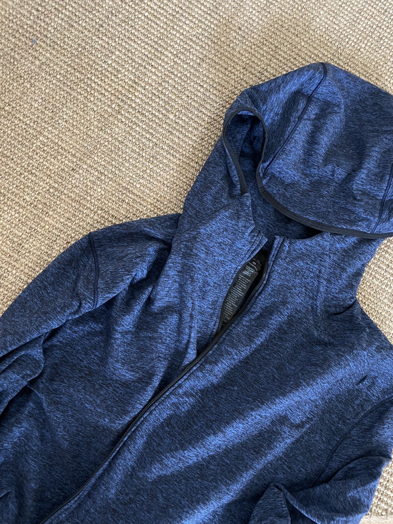 Lululemon 全新 外套