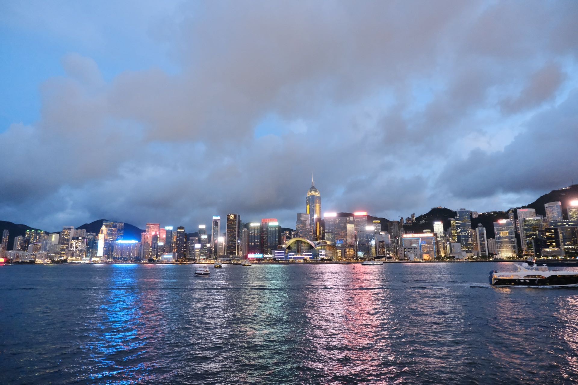 维多利亚港船票