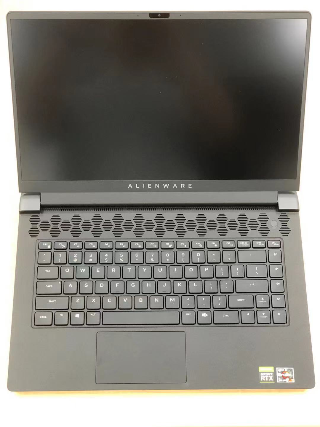 外星人15寸笔记本全新