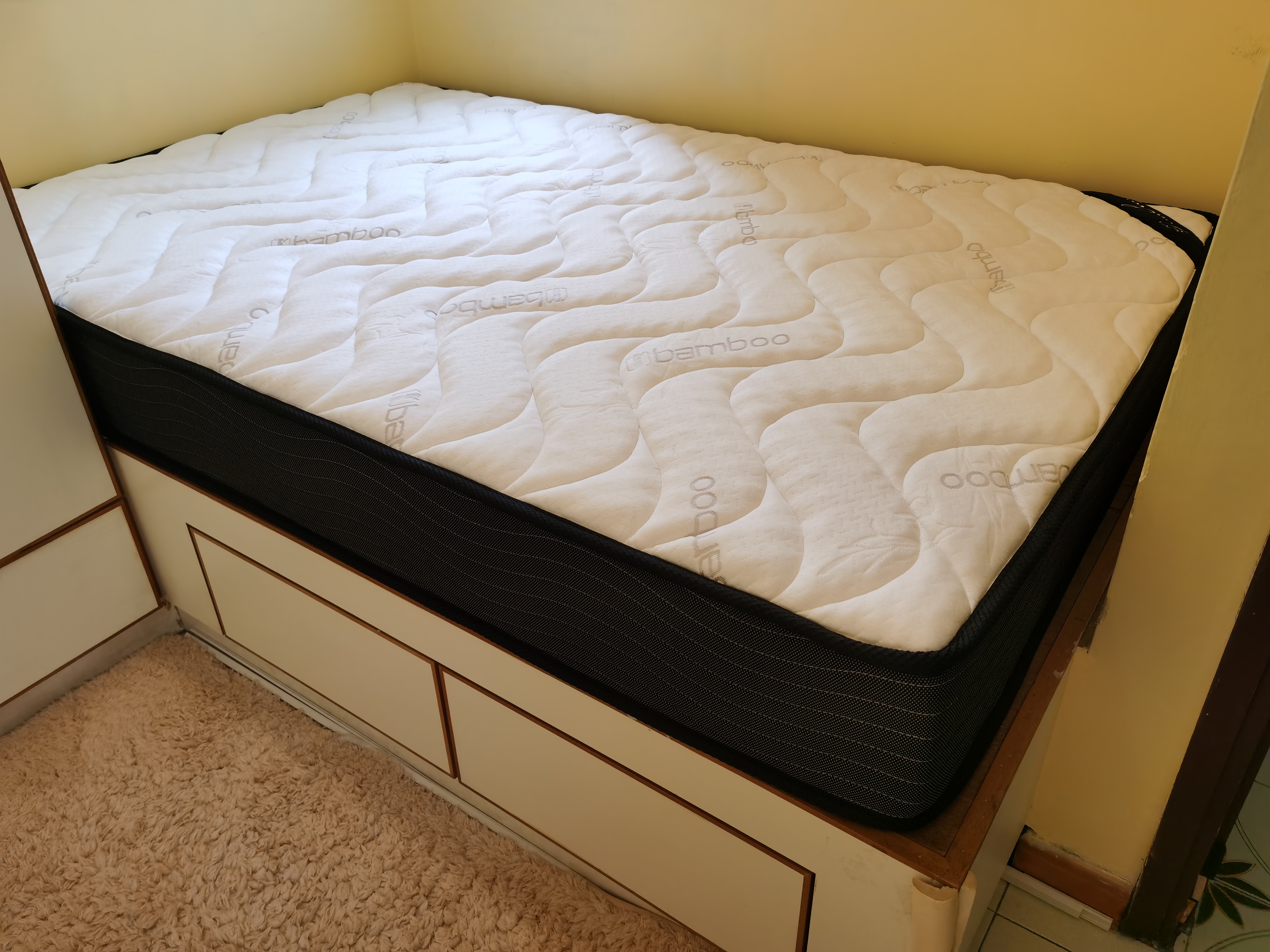 七段式弹簧加乳胶超厚床垫