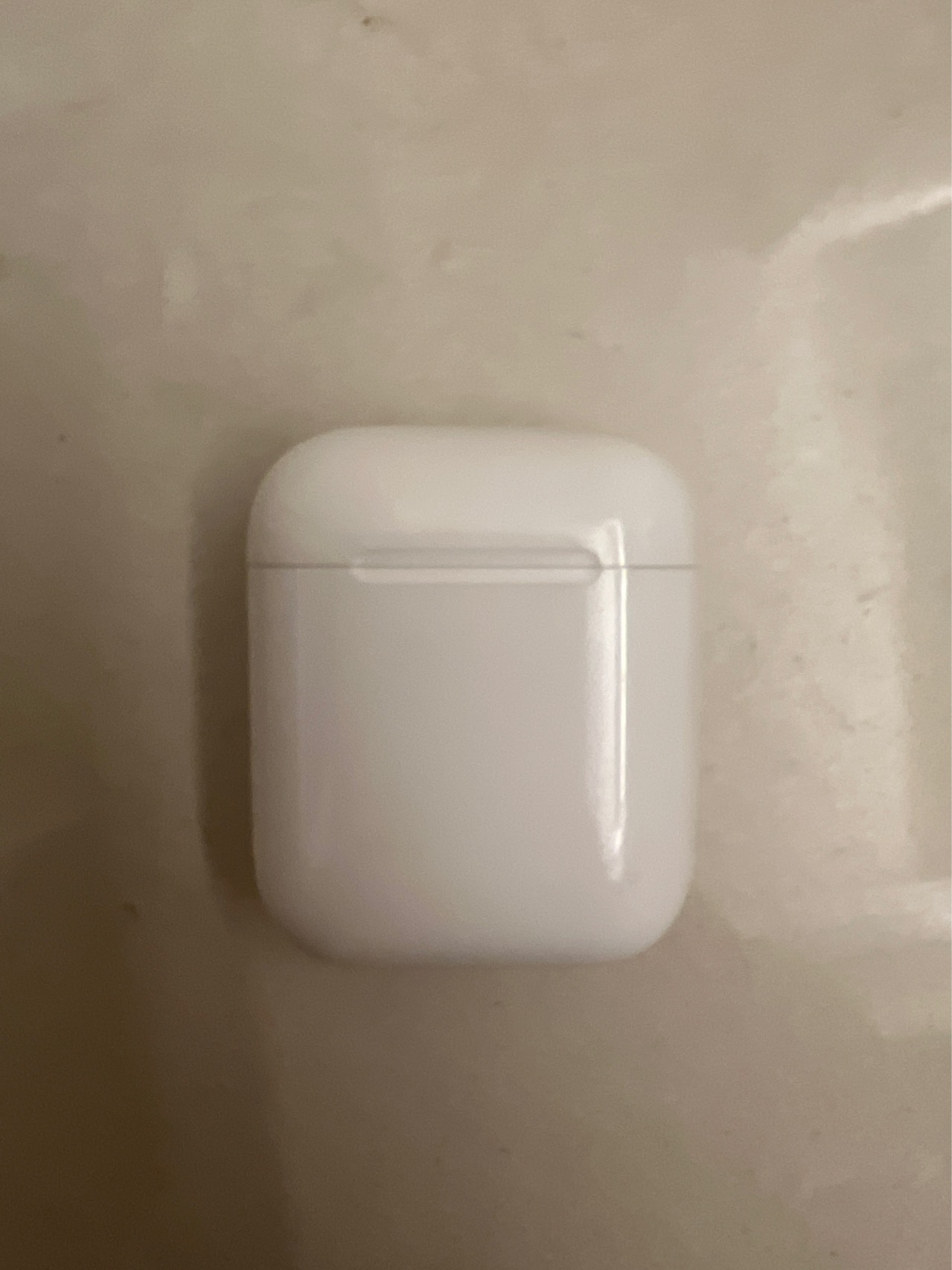 AirPods2充电仓