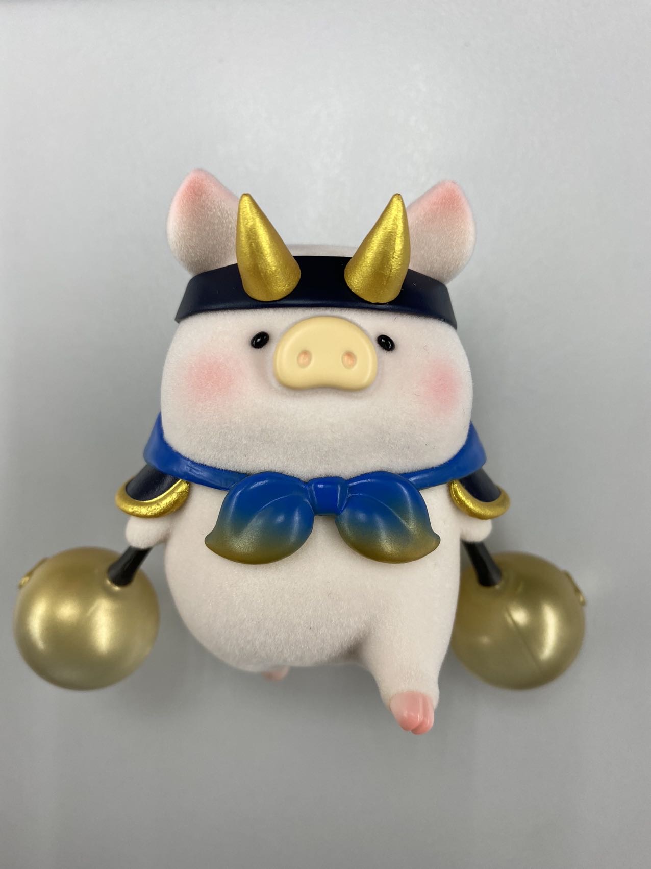 lulu猪盲盒牛魔王有盒80港币出