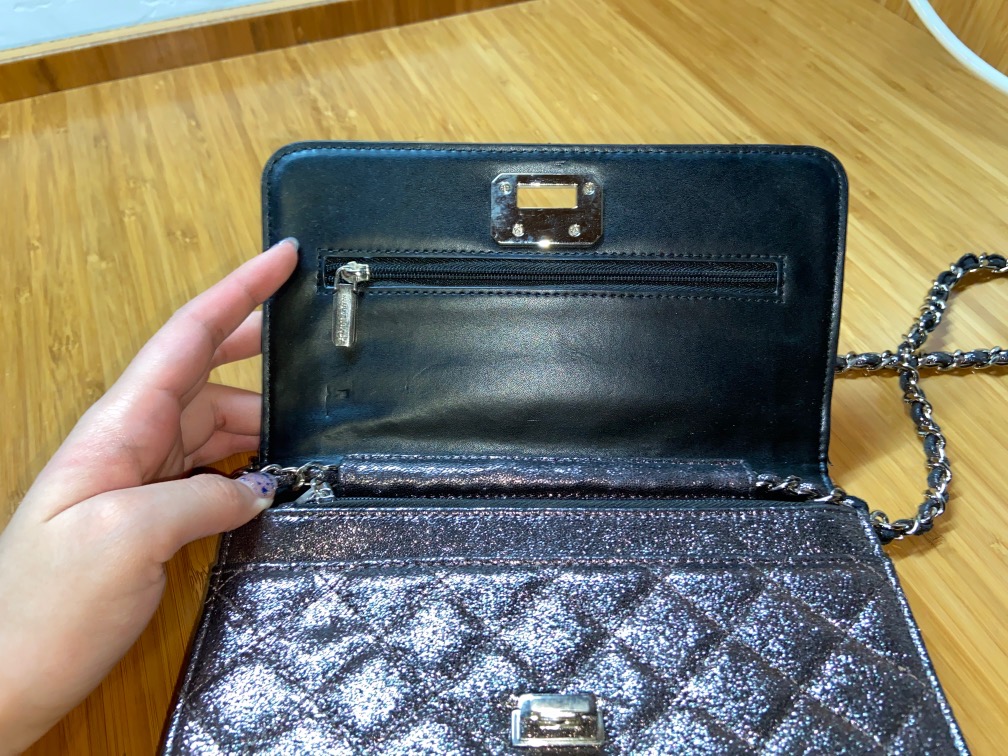 Charles&keith链条包