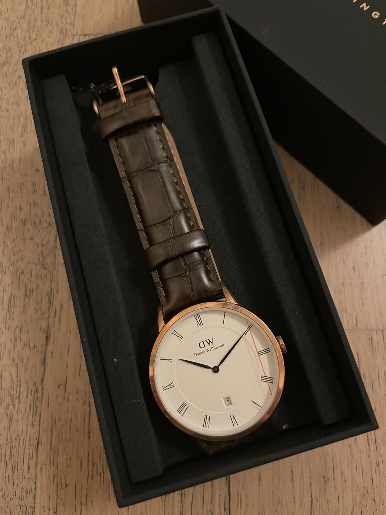 全新DW手表500hkd  原价2700+