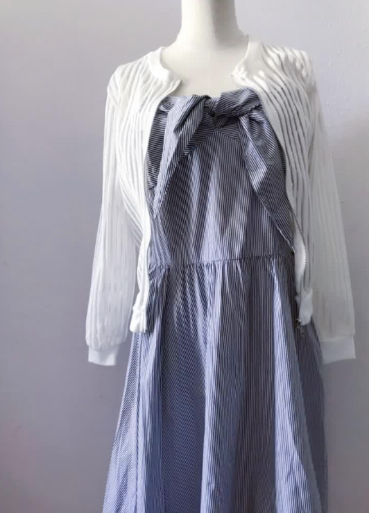 [女裝] 白色條紋透視外套 (SIZE M)