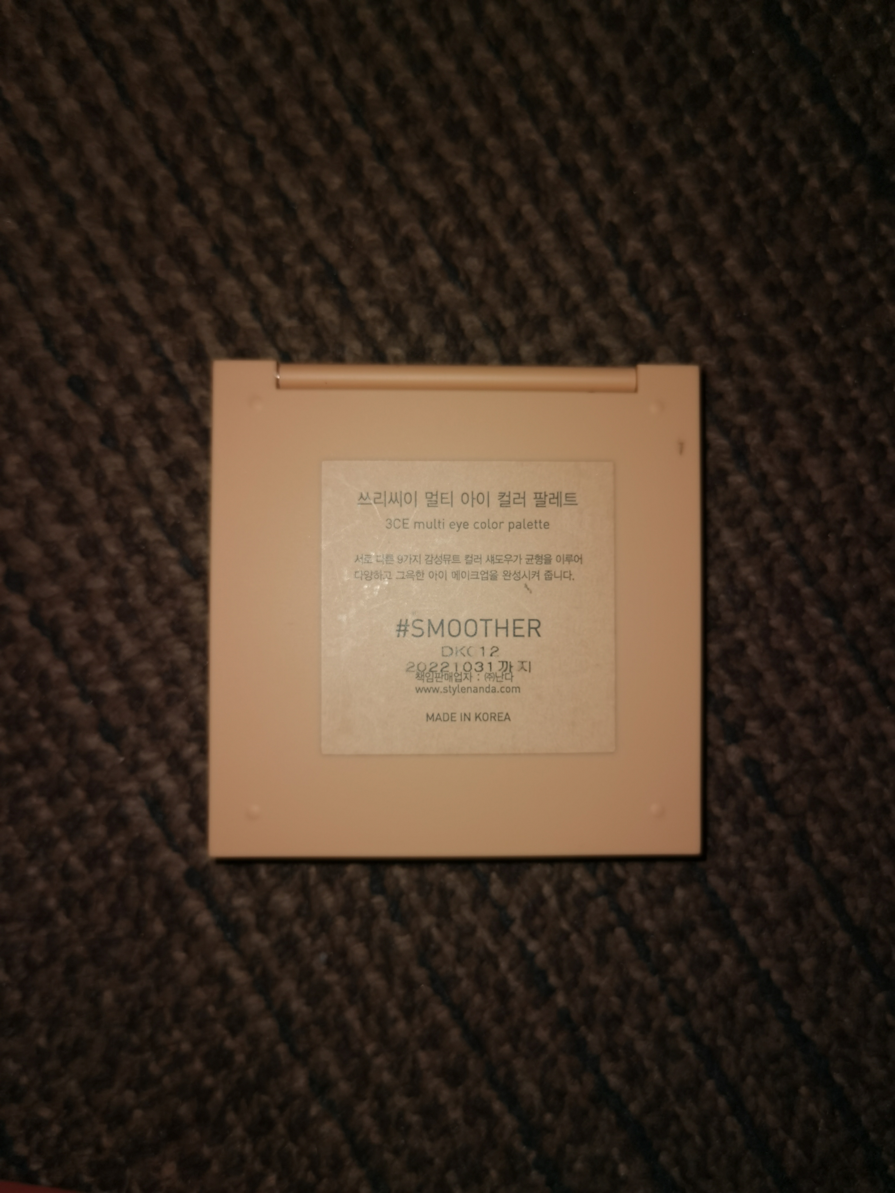 3ce HUDA 九色眼影盘