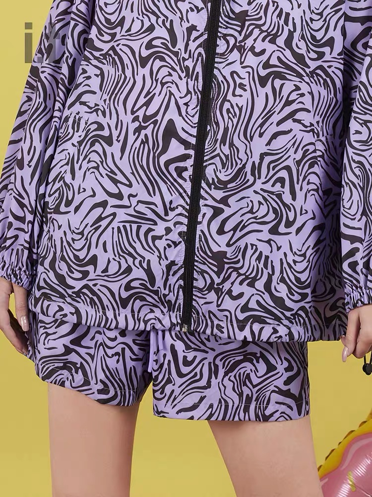 I.T购入Ccaabb防晒外套+短裤