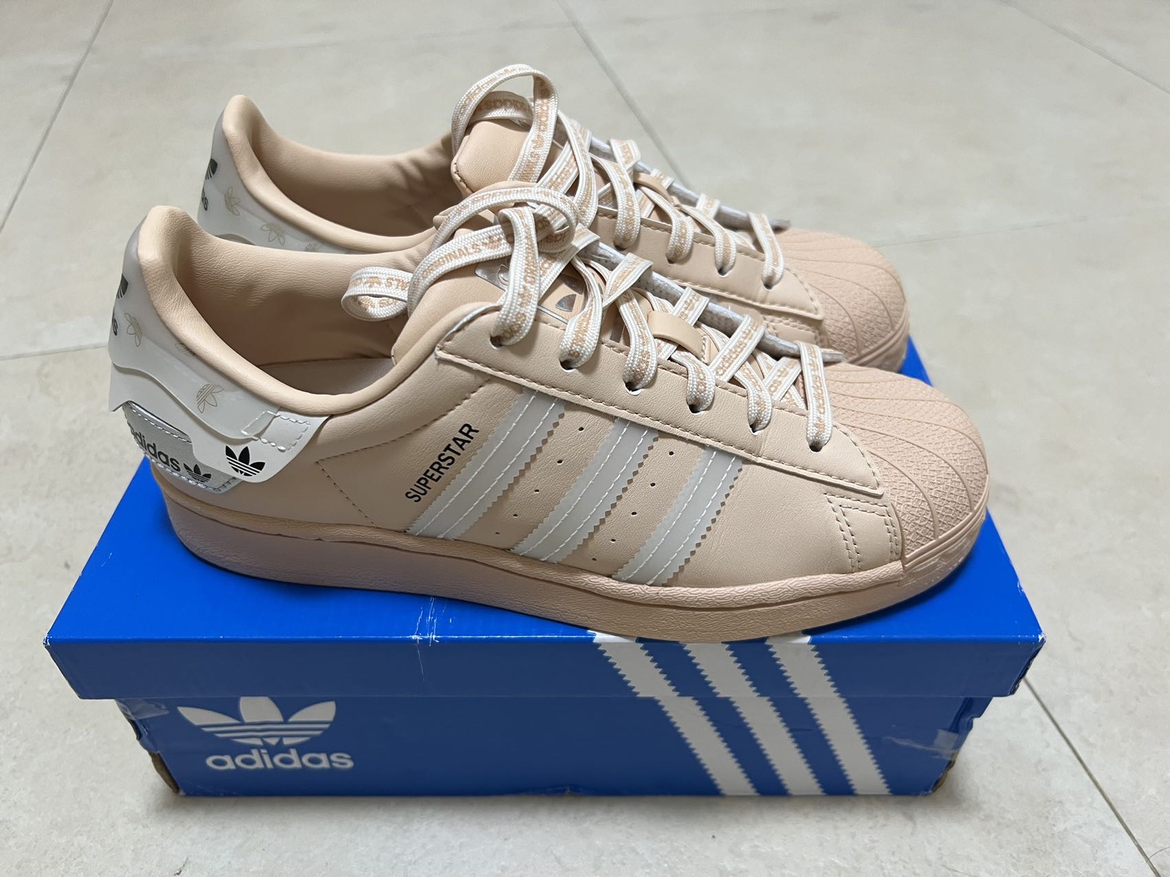 全新adidas三葉草粉色板鞋