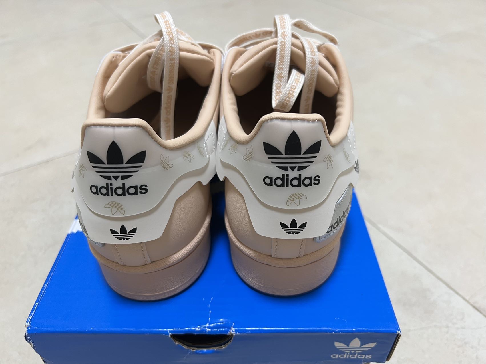 全新adidas三葉草粉色板鞋