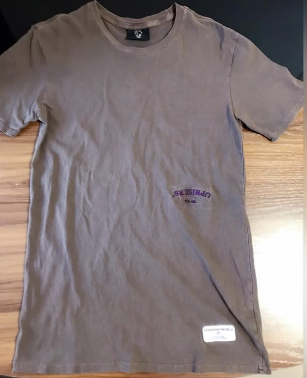 WEAREUPRISERS 灰啡色 T-SHIRT (SIZE S)