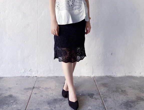 GU 黑色優雅蕾絲半身裙 SKIRT (SIZE L-XL)