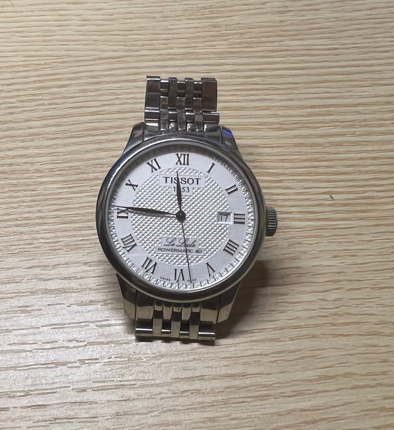 天梭 力洛克男士手表