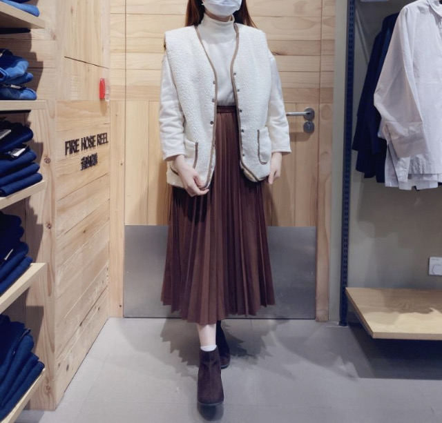 V領正反兩穿 啡色小熊 米白羊羔毛 馬甲外套 (SIZE M-L) CO