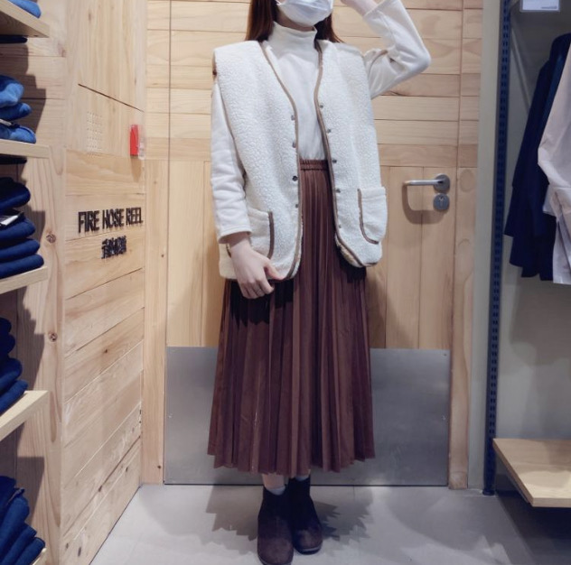 V領正反兩穿 啡色小熊 米白羊羔毛 馬甲外套 (SIZE M-L) CO