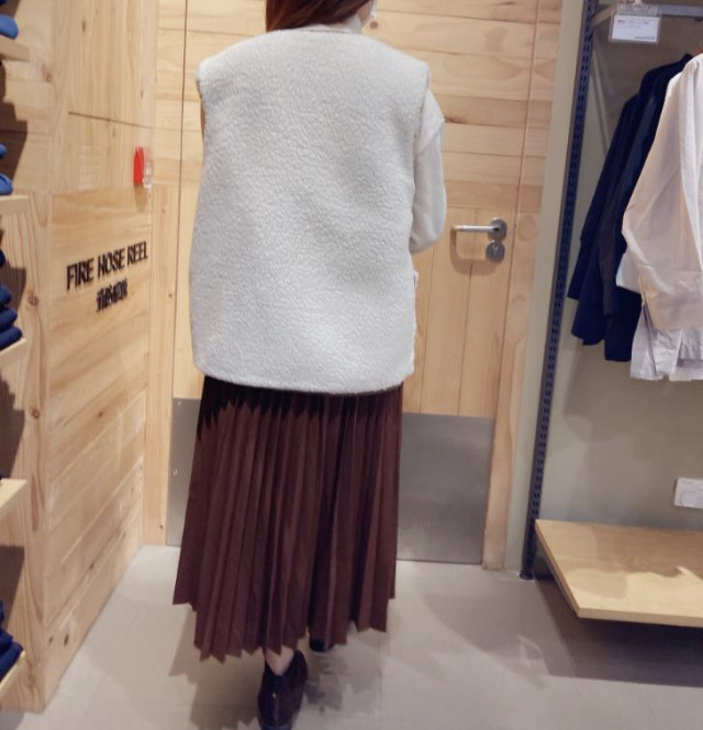 V領正反兩穿 啡色小熊 米白羊羔毛 馬甲外套 (SIZE M-L) CO