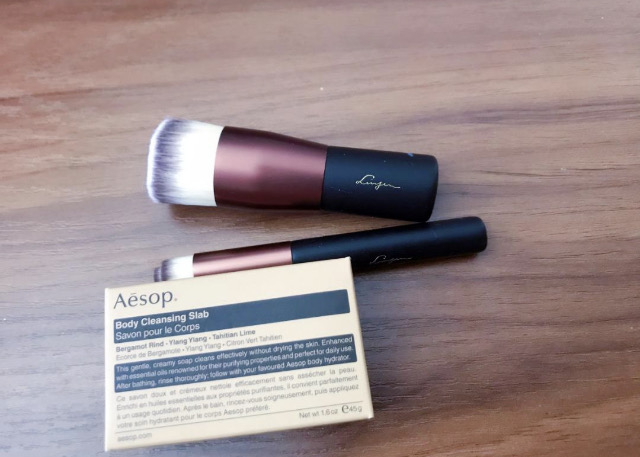 台灣知名品牌 LSY 林三益淨顏掃/粉刺BYE BYE 掃 Face cleansing brushes