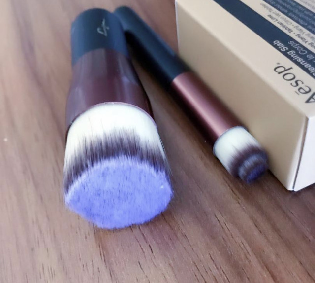 台灣知名品牌 LSY 林三益淨顏掃/粉刺BYE BYE 掃 Face cleansing brushes