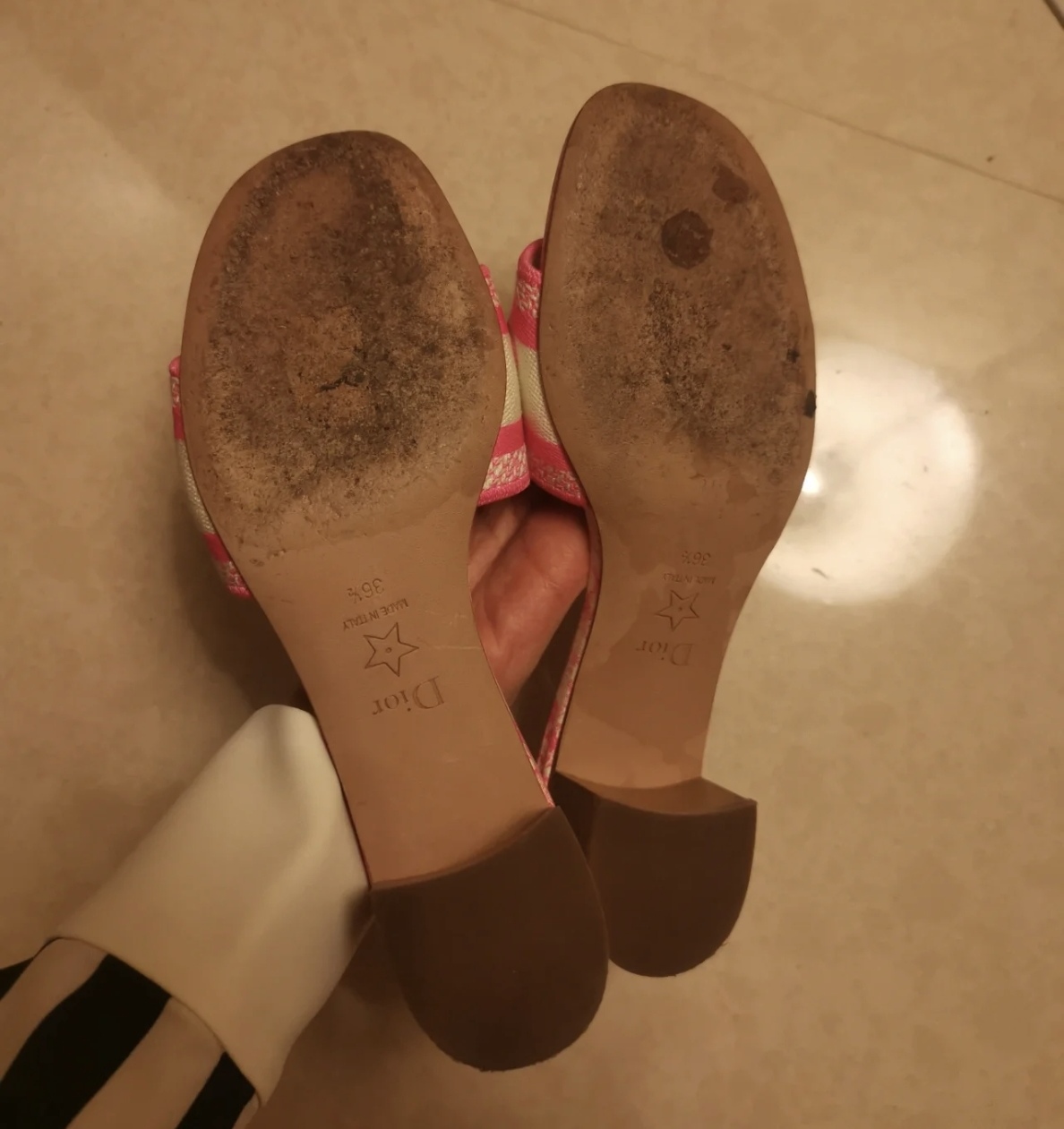 Dior拖鞋