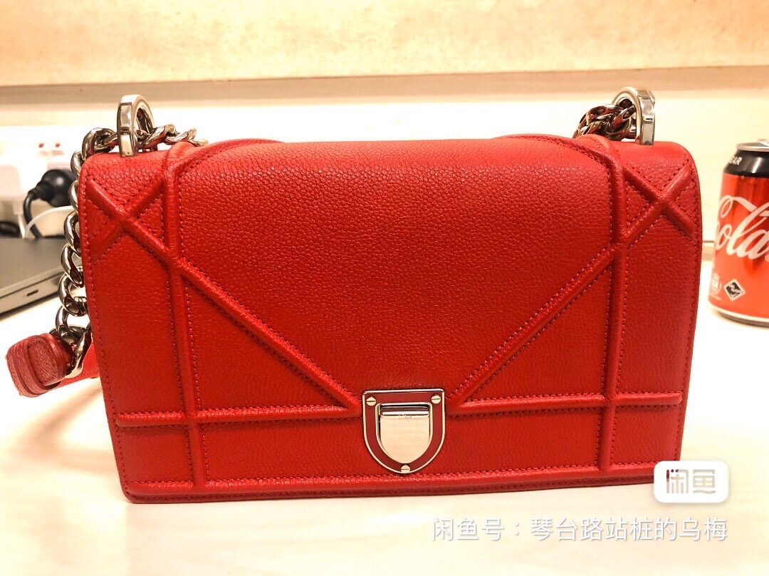 Dior Diorama小号红色