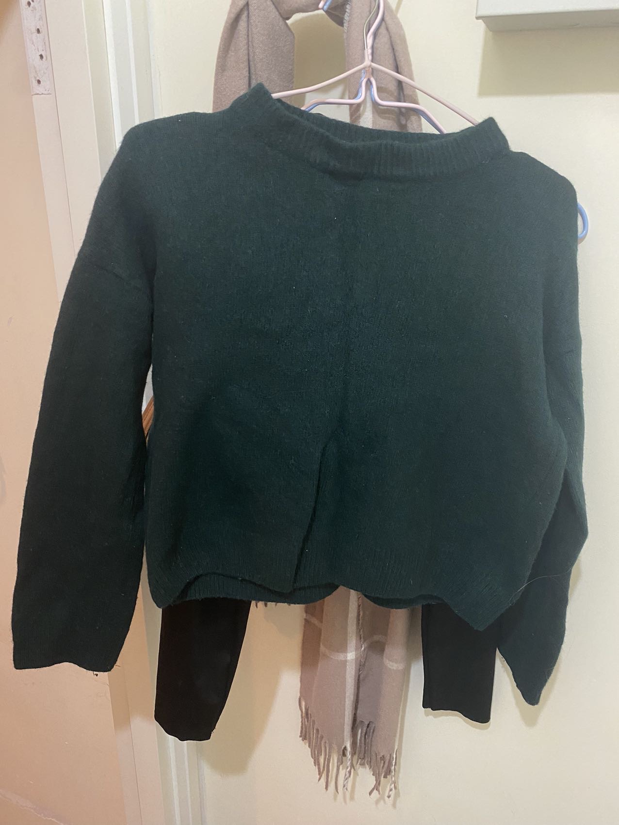 薄款短款外套/毛衣