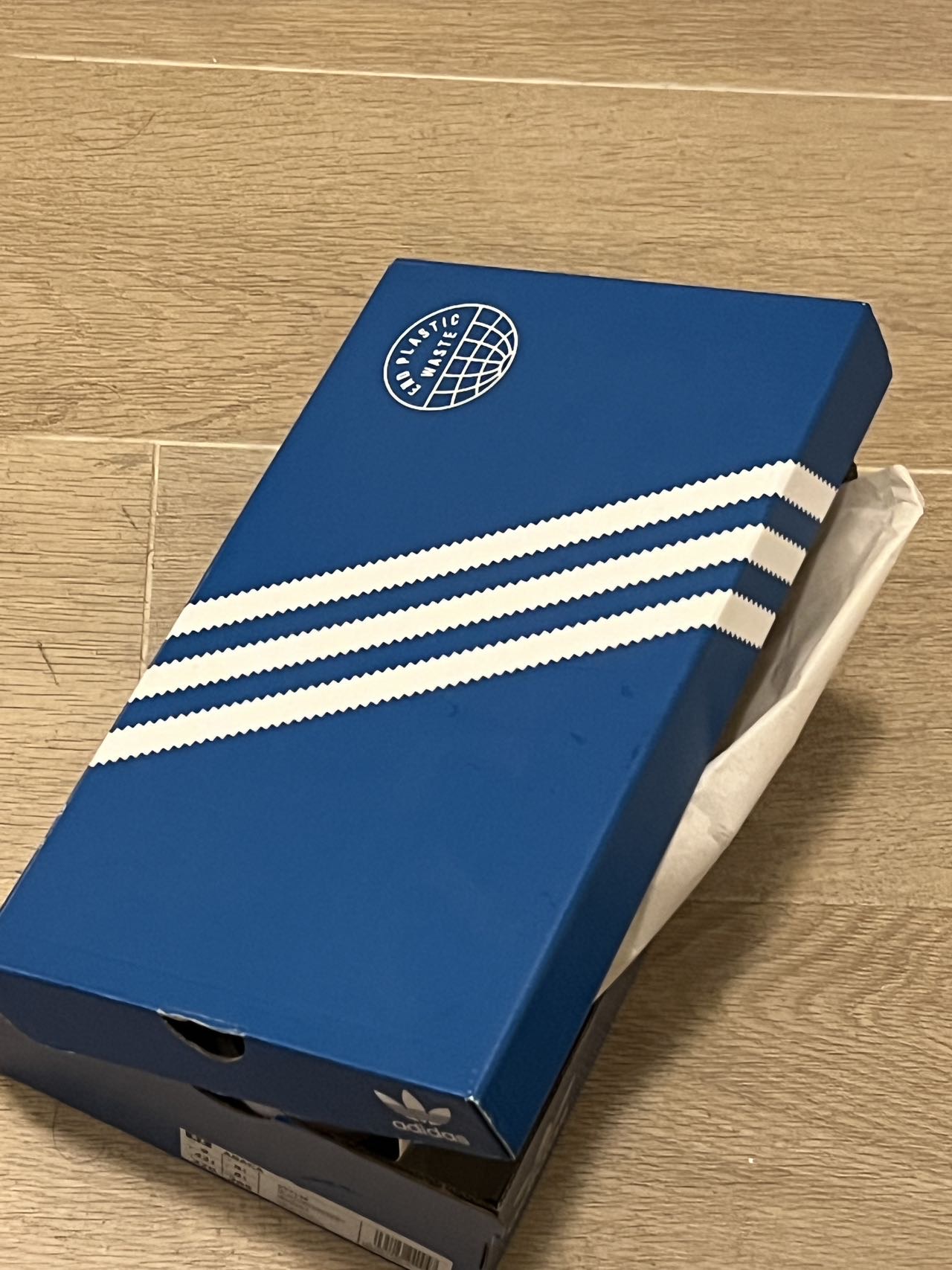 阿迪达斯三叶草ABACA