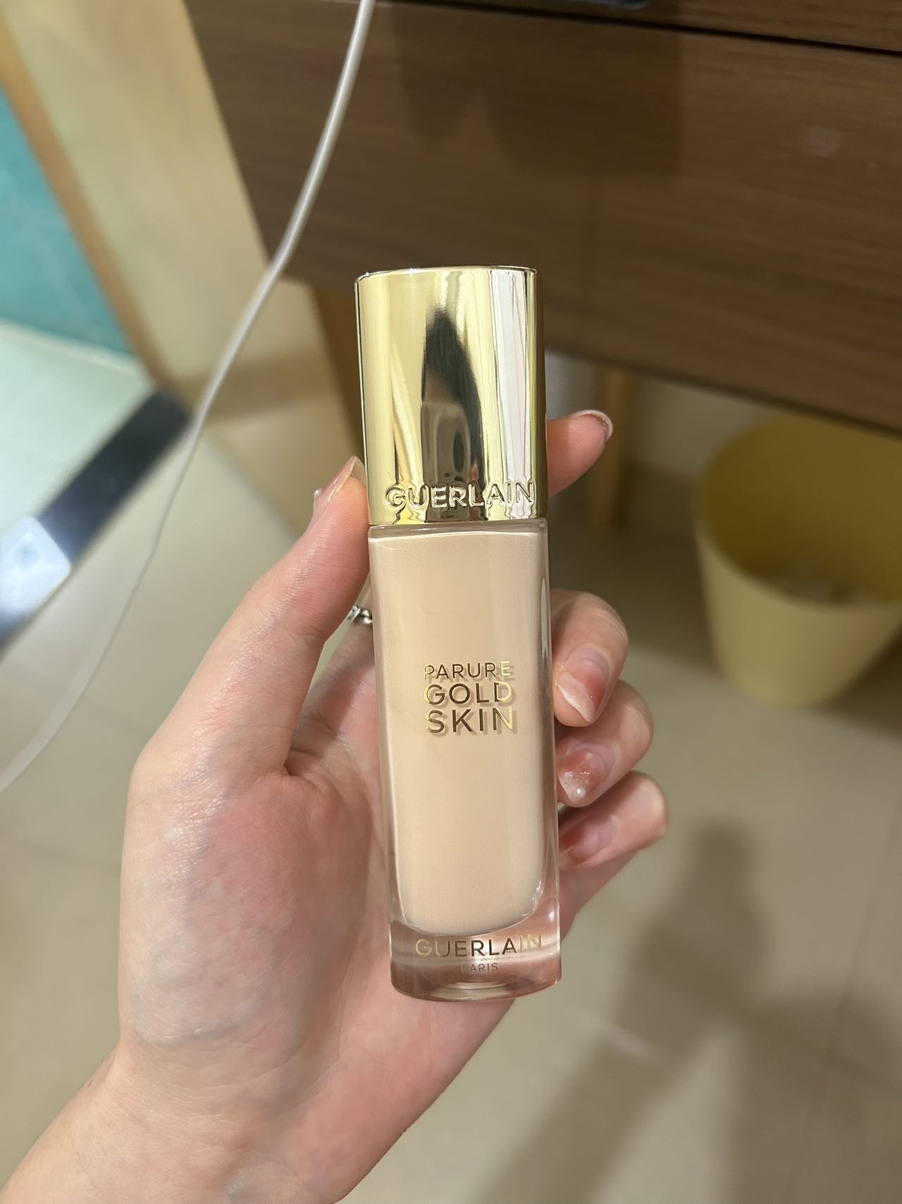 娇兰金钻粉底液新版