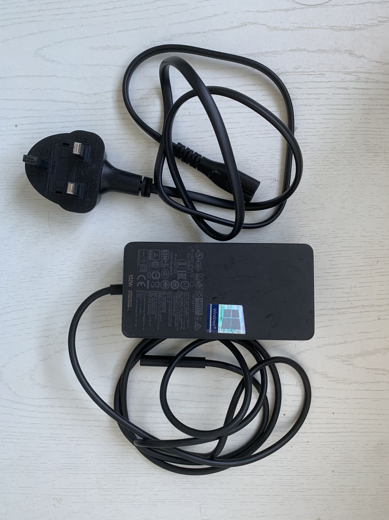 微软surface book充电线