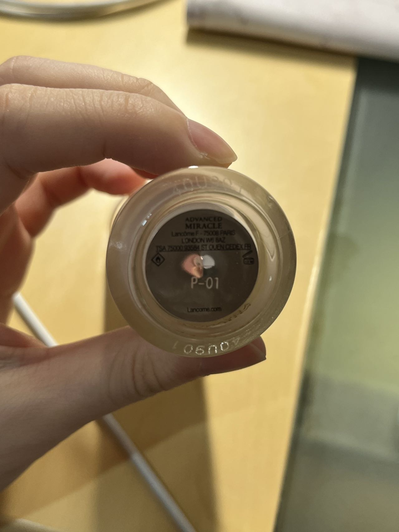 兰蔻水啵啵粉底液p-01